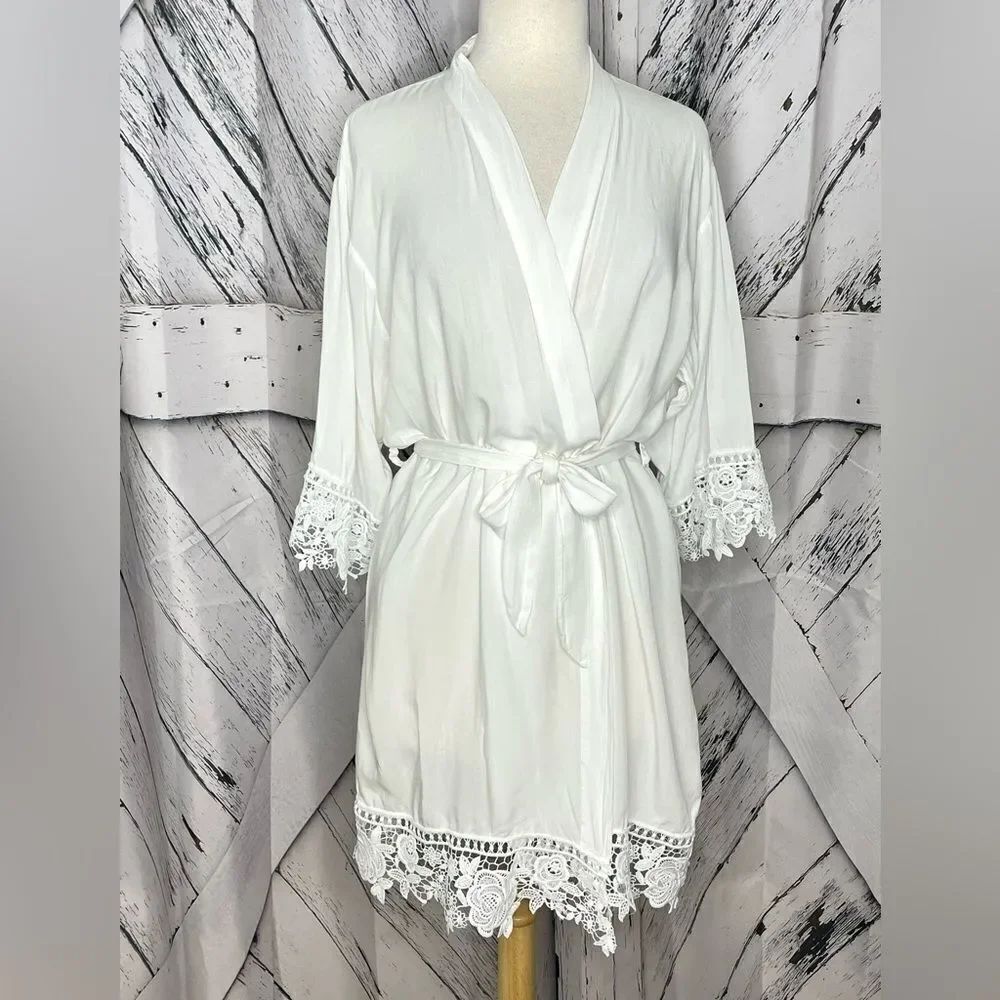 White Lace Trim Robe Rayon OS